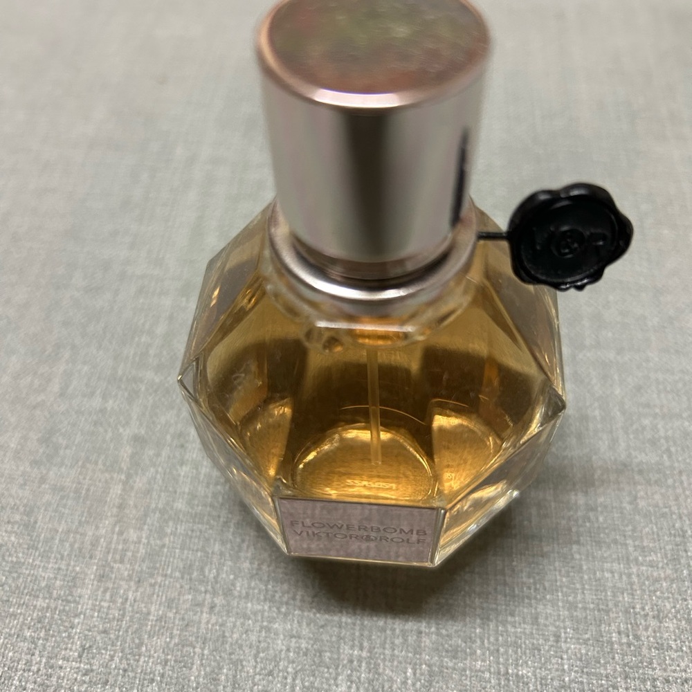Viktor & Rolf Flowerbomb Perfume with Gold Hue